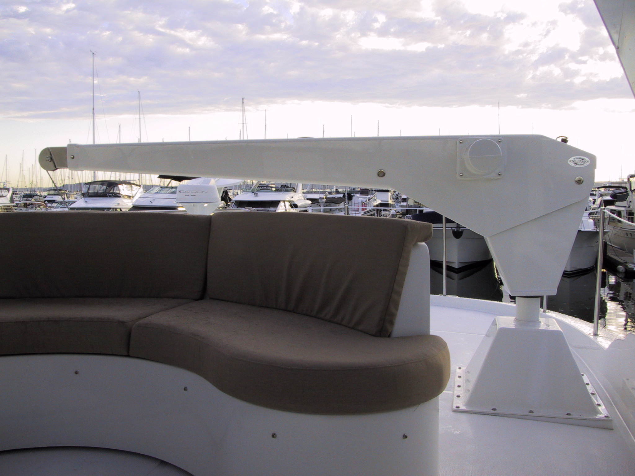 Olsson Mfg. Pedestal Base The Pedestal Base